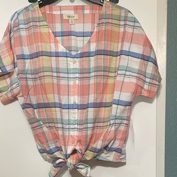 Style & Co
Petite Tie-Front Blouse Size PS - Picture 7 of 13